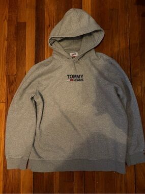 Tommy Hilfiger Gray Hoodie with Tommy Jeans Chest Logo